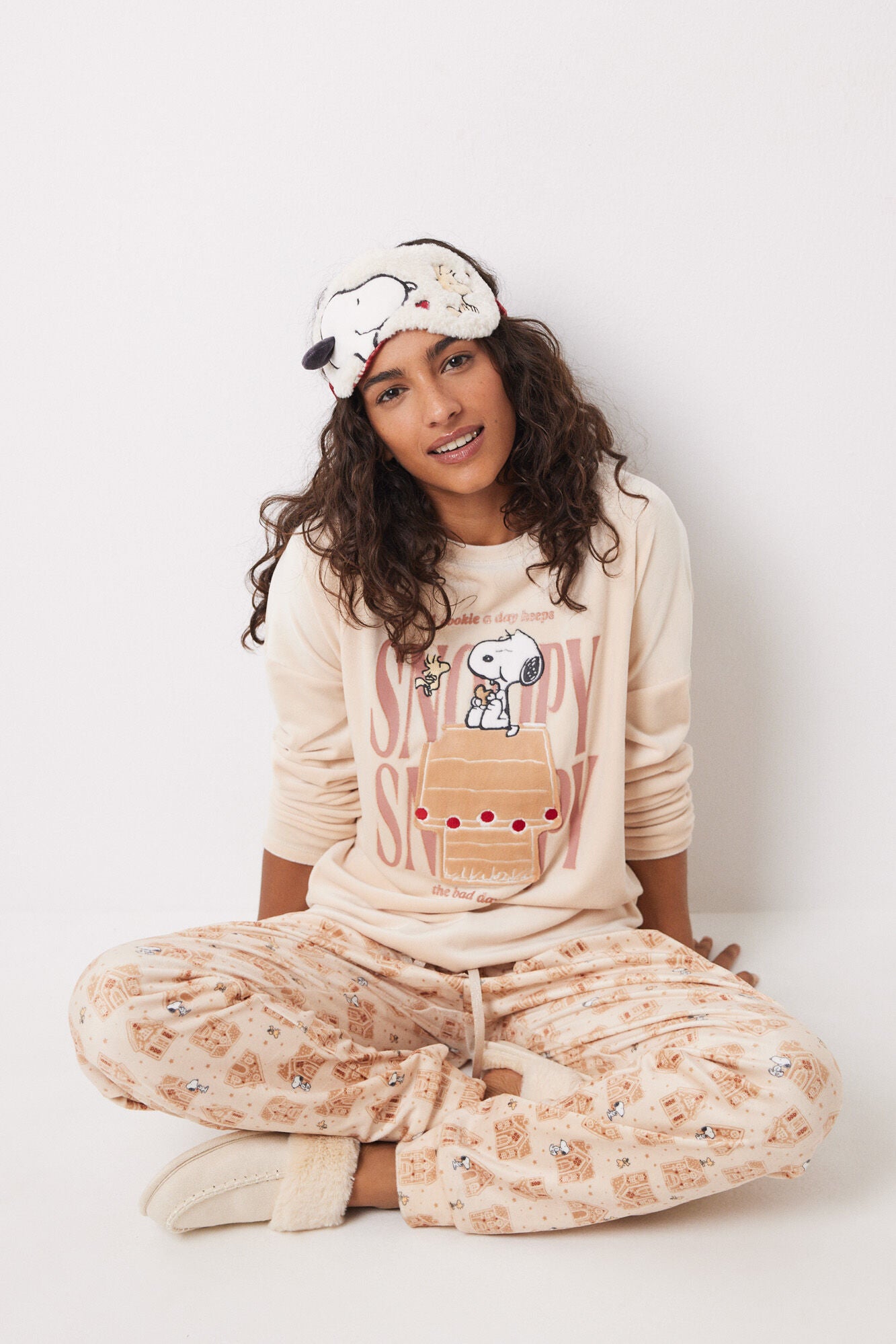 Snoopy long velvet pajamas