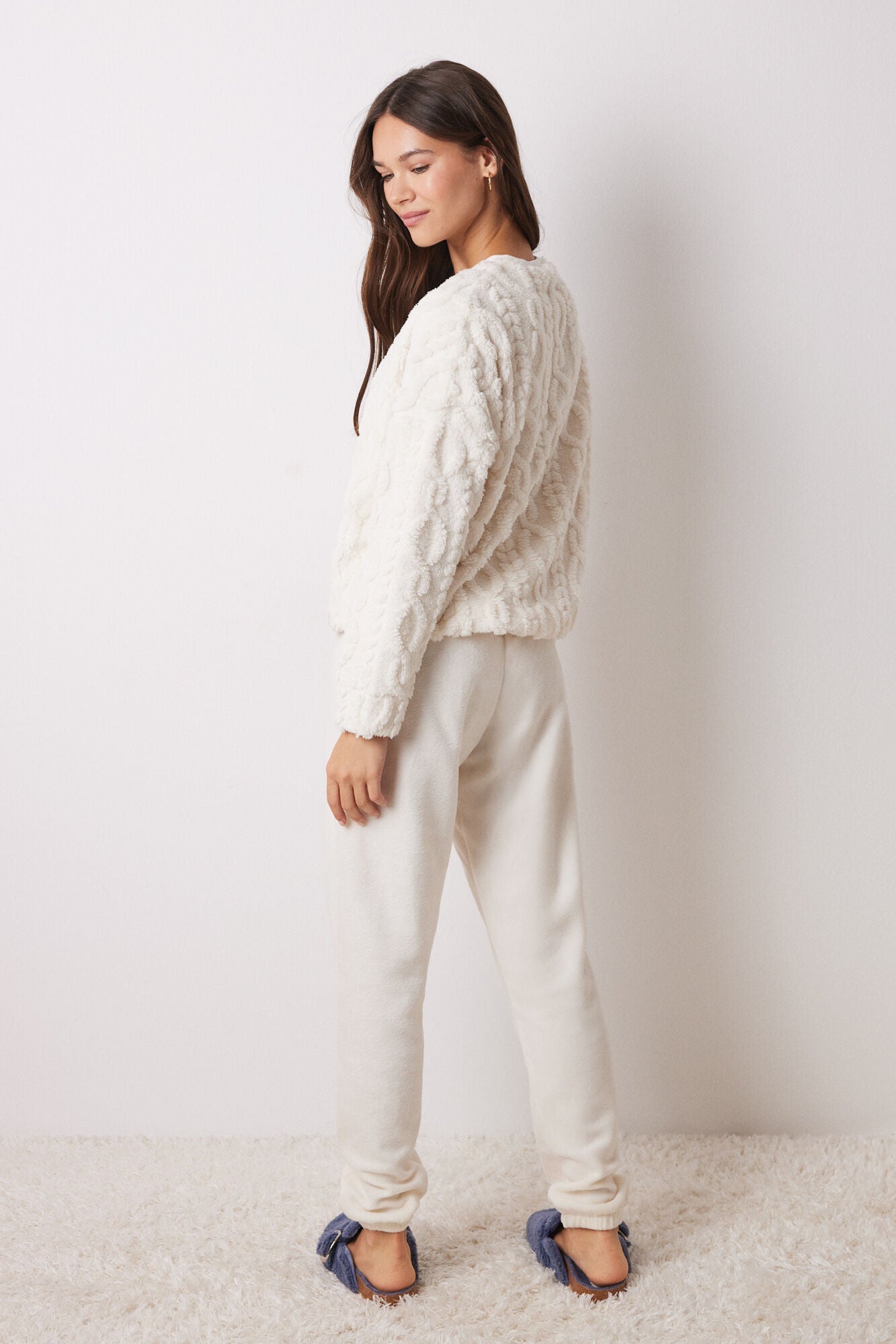 Long pyjamas in faux shearling and soft fleece