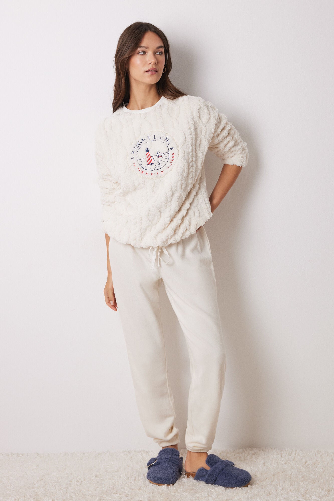 Long pyjamas in faux shearling and soft fleece