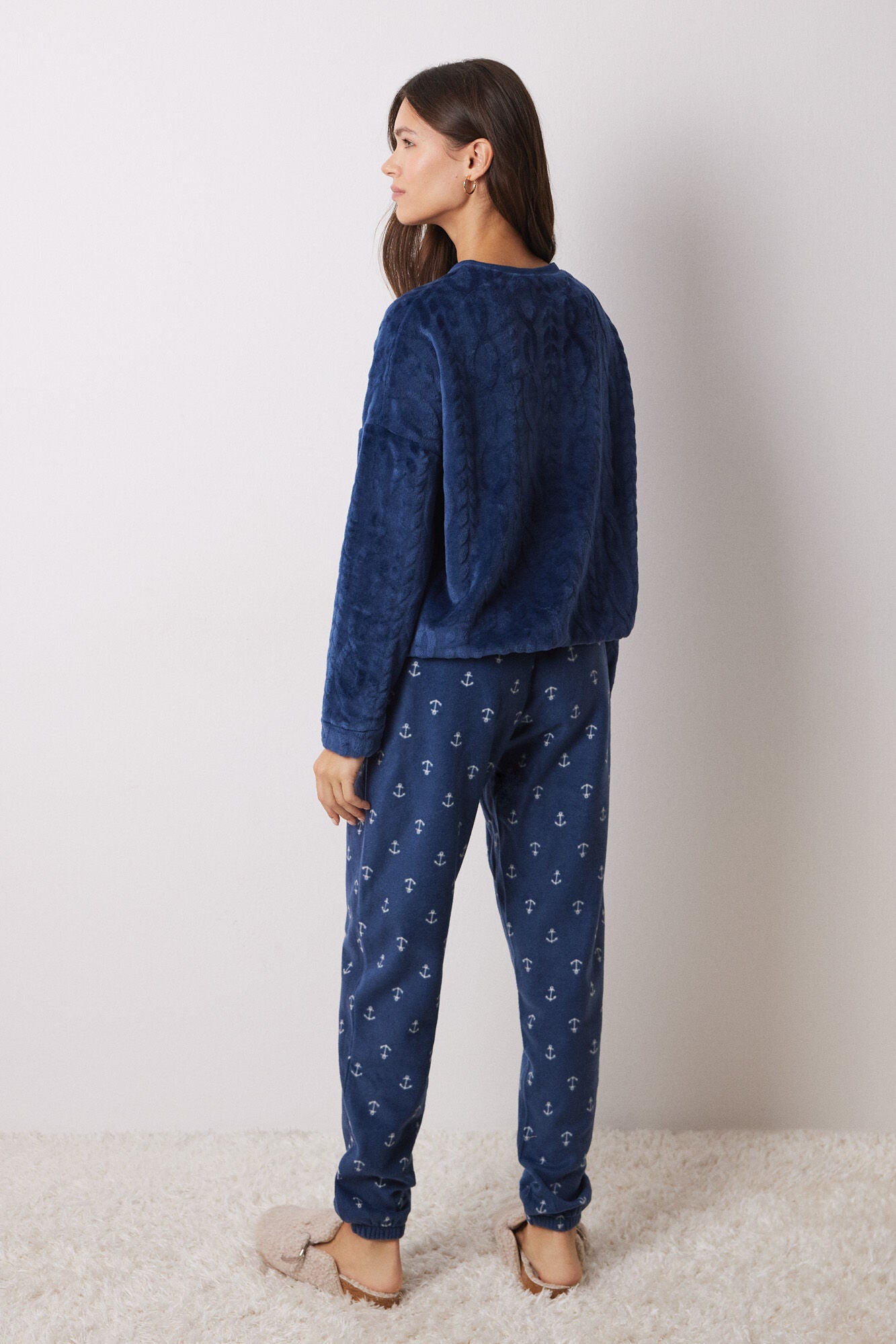 Long fur and soft fleece fleece pajamas