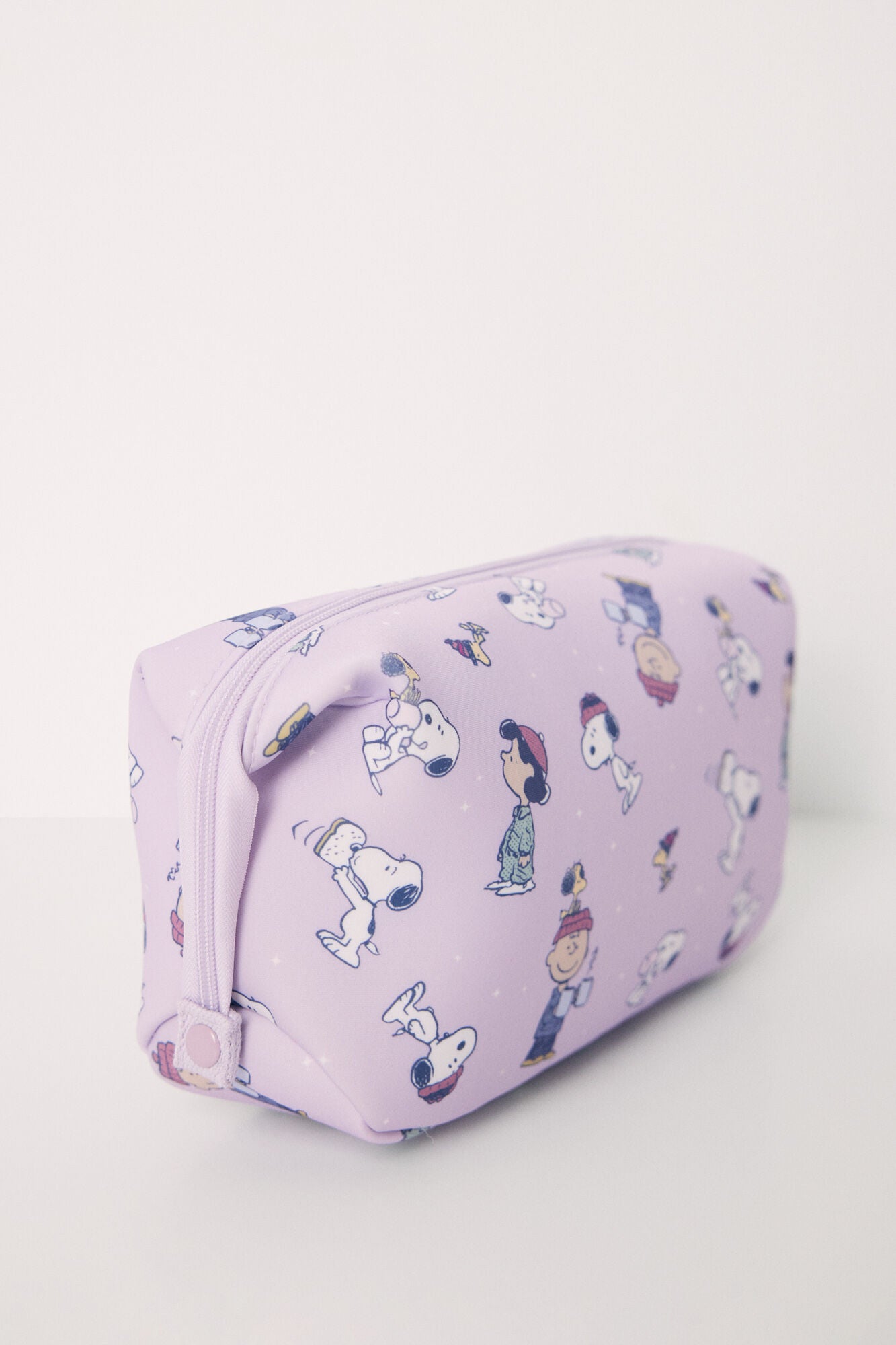 Medium lilac neoprene Snoopy toiletry bag